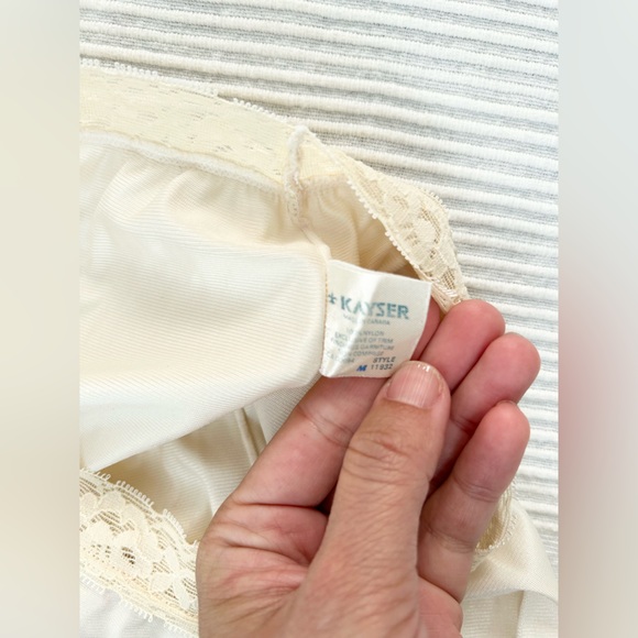 Vintage Kayser Full Length Slip Skirt - Picture 9 of 10